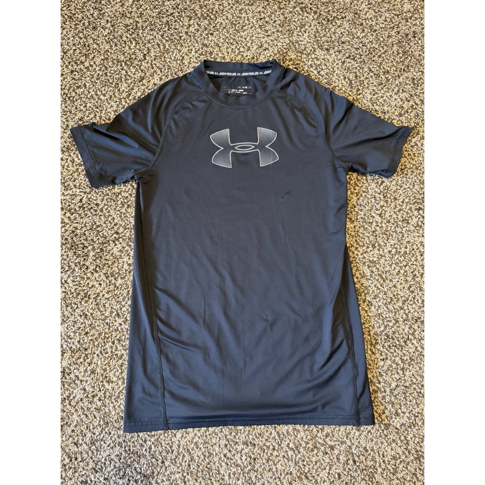 Youth XL Under Armour Heat Gear Black Short Sleeve Shirt